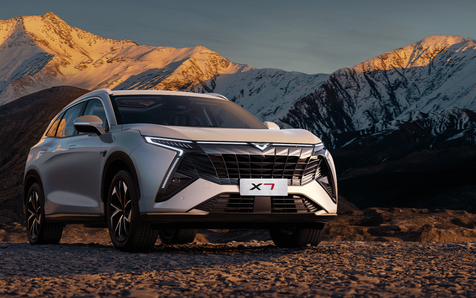 Kaiyi X7 Signature X-Shaped Front Grille Design