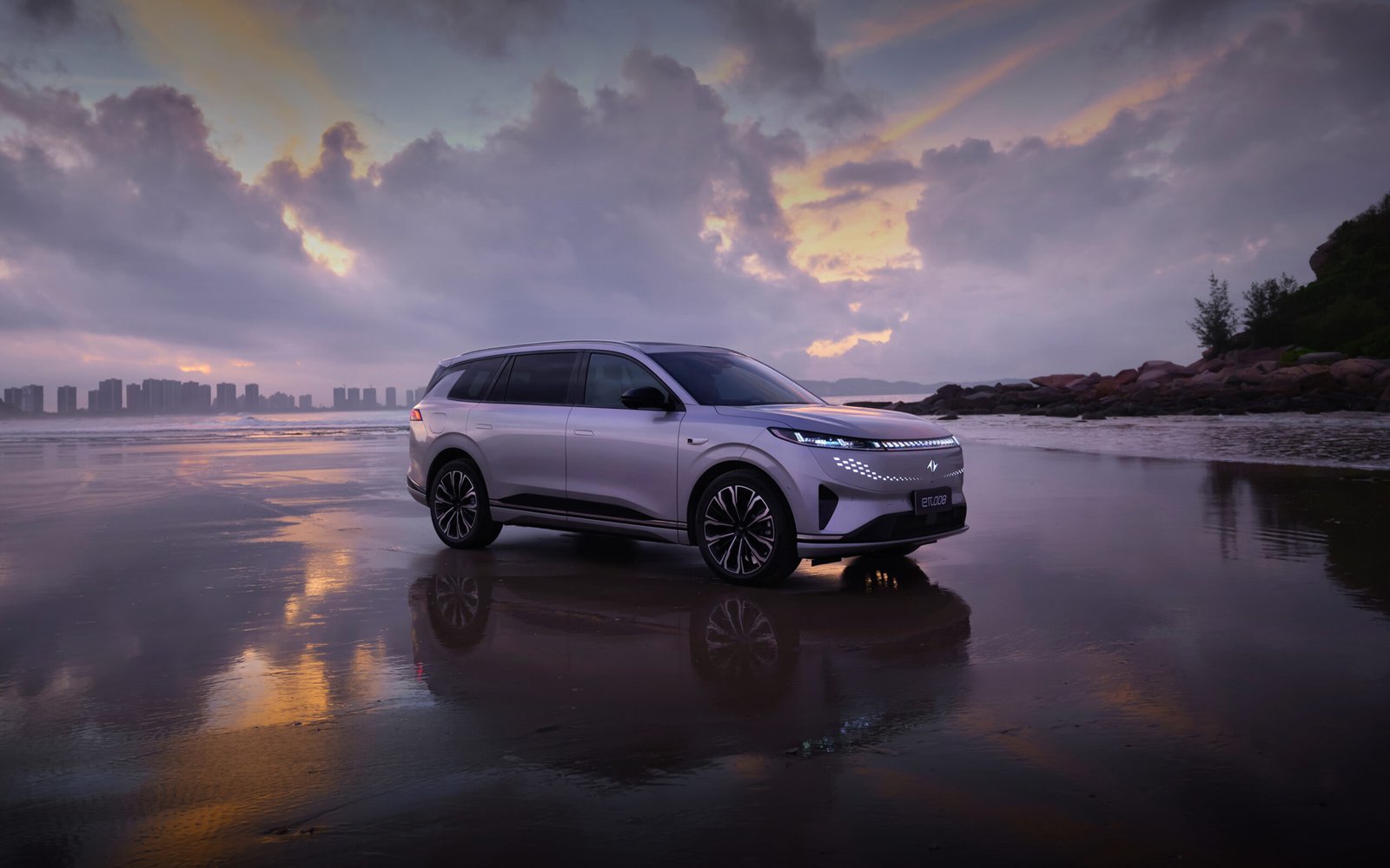 008 erev suv in dubai