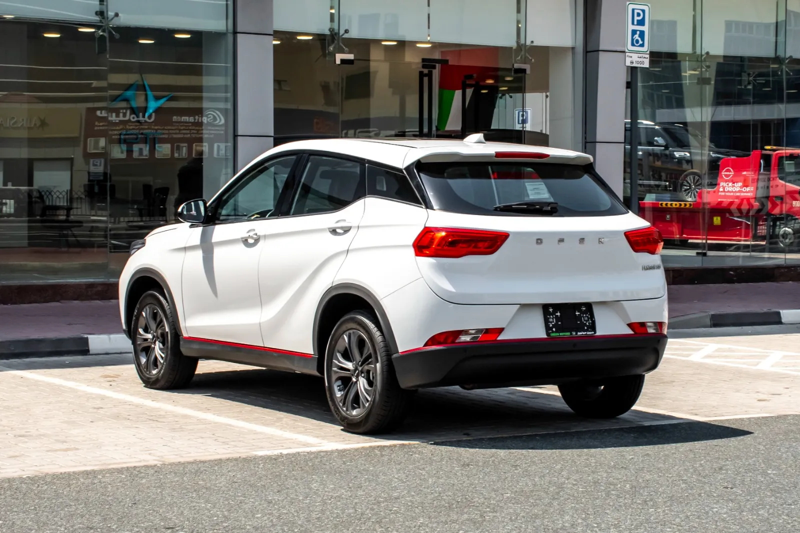 DFSK Fengon 500 side view