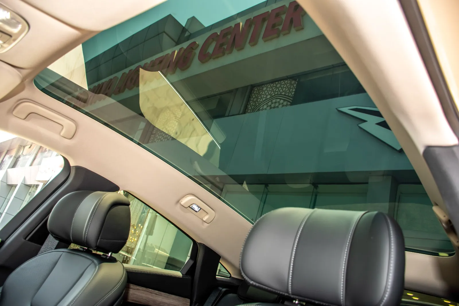 Seres 5 SF sunroof view