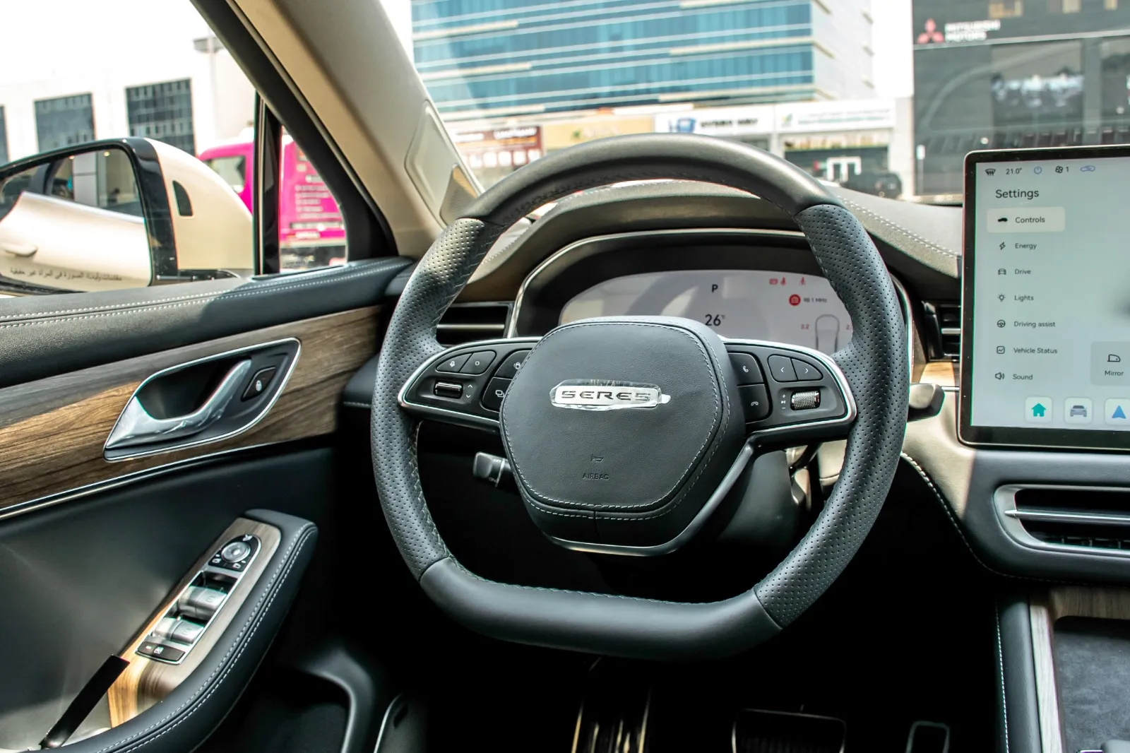Seres 5 SF interior
